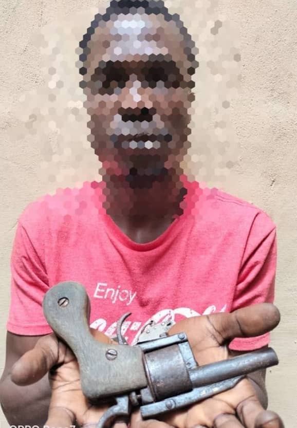 Delta state police command arrests a cultist with some weapons: