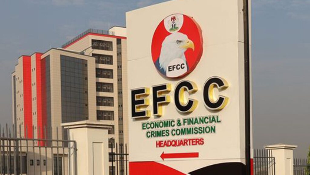 Ibadan students attacks EFCC officials over arrest of colleagues: