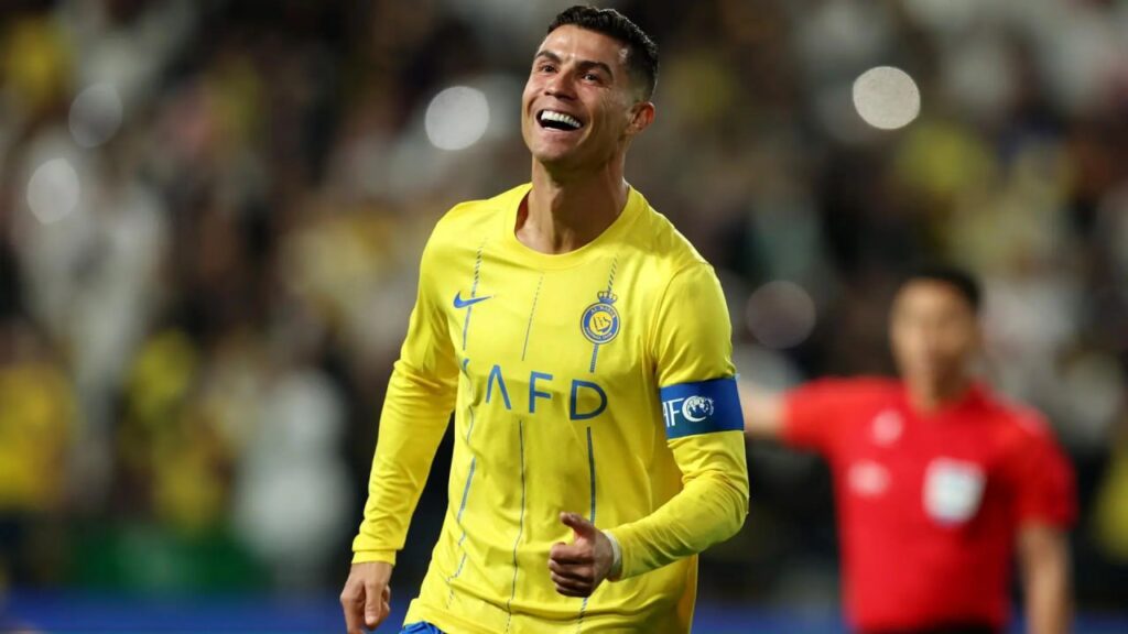 Cristiano Ronaldo Urges Al Nassr to Sign Mateo Kovacic: 'A Dream Midfielder'